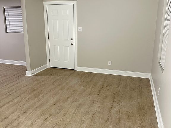 3rd image of 303 & 307 Stockton St #307B