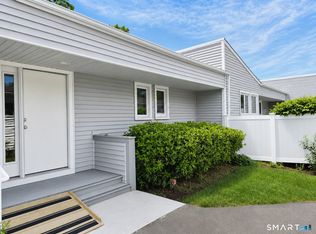 2 Stratton Way UNIT 2, Branford, CT 06405