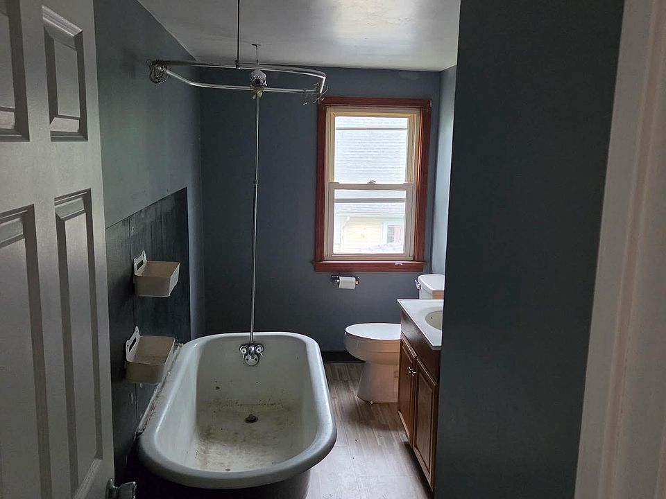 1st image of 1023 Warren Rd #A
