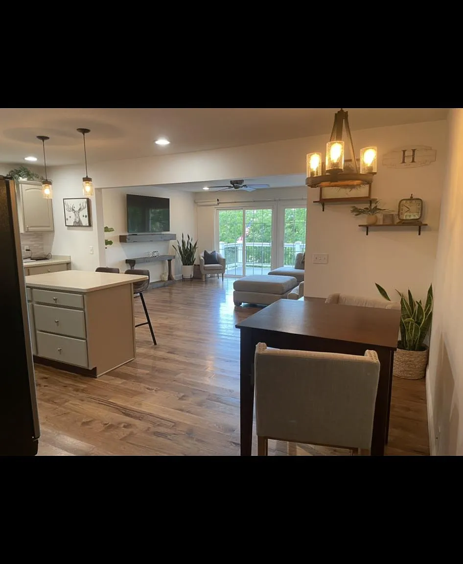 4 bed, 2800 sqft, $3,500 — Photo 4
