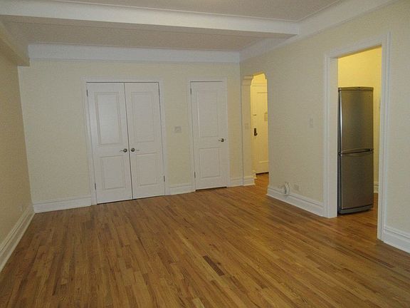 5th image of 210 E 68th St APT 10m