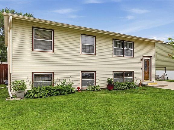 2nd image of 3003 Rawlins Dr