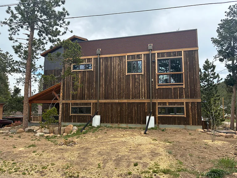 585 W Pine St — Photo 10