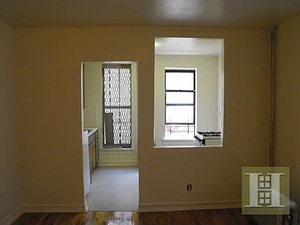 2nd image of 2292 Loring Pl APT 3S