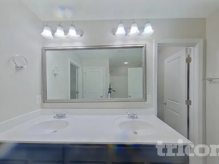 539 Branch Wood Dr — Photo 8