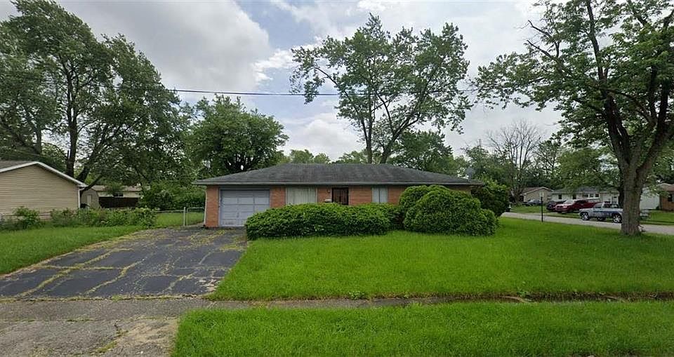 2nd image of 7825 Ridgewood Dr