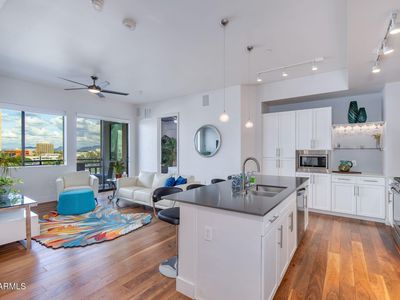 3131 N CENTRAL Avenue #6010, Phoenix, AZ, 85012