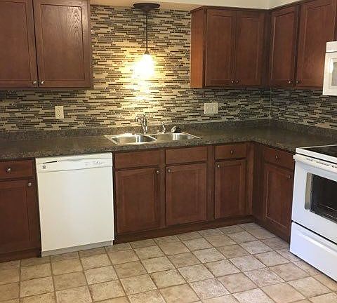 3rd image of 2902 Canarsie Dr