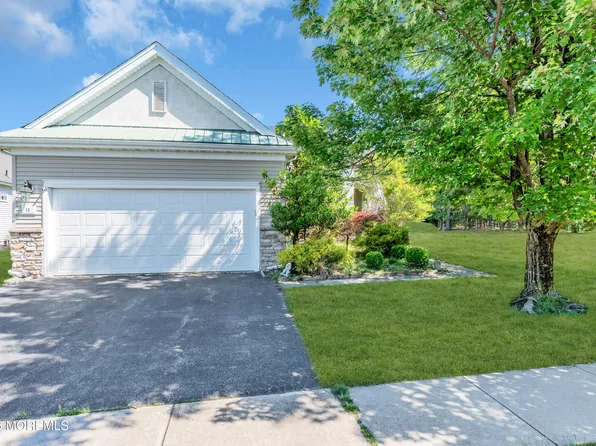 18 Hatteras Way, Barnegat, NJ 08005