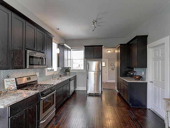 3rd image of 1519 N King St