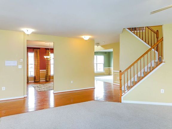 5th image of 23614 Abraham Dr
