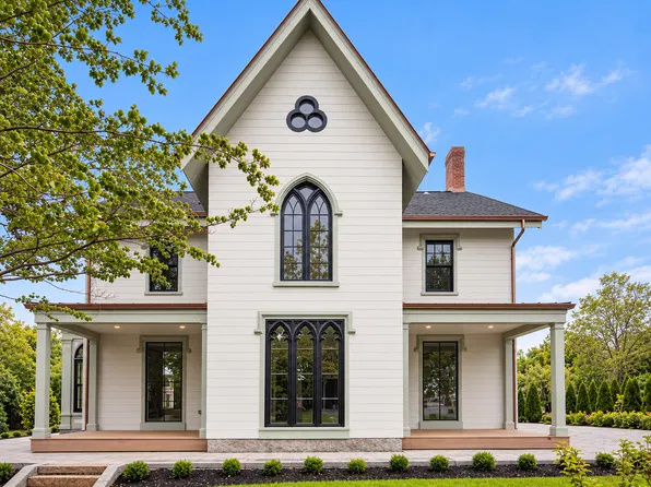 9 Ashland Ave #R2, Manchester, MA 01944