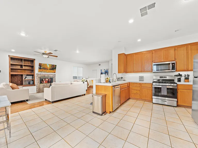 8371 Attica Dr — Photo 7