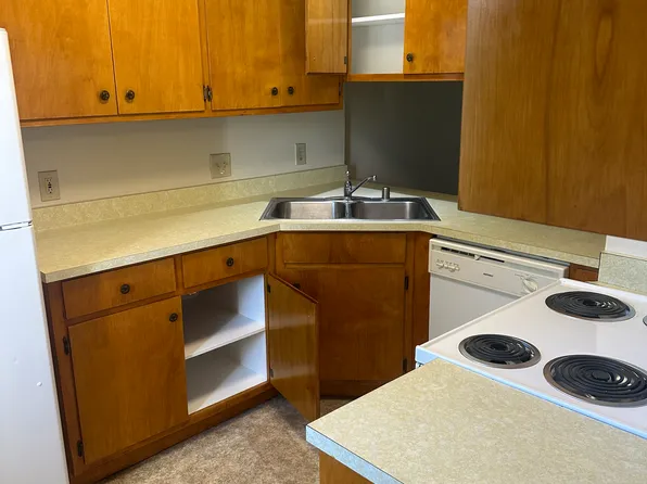 (undisclosed Address), El Sobrante, CA 94803