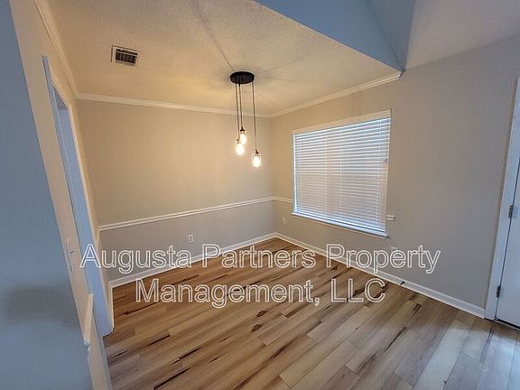 3rd image of 2312 Perot Dr