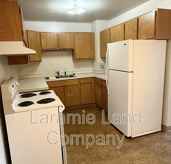 1609 E Baker St #7 — Photo 5