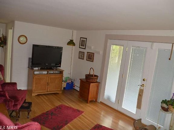 5th image of 804 Anne Arundel Ave