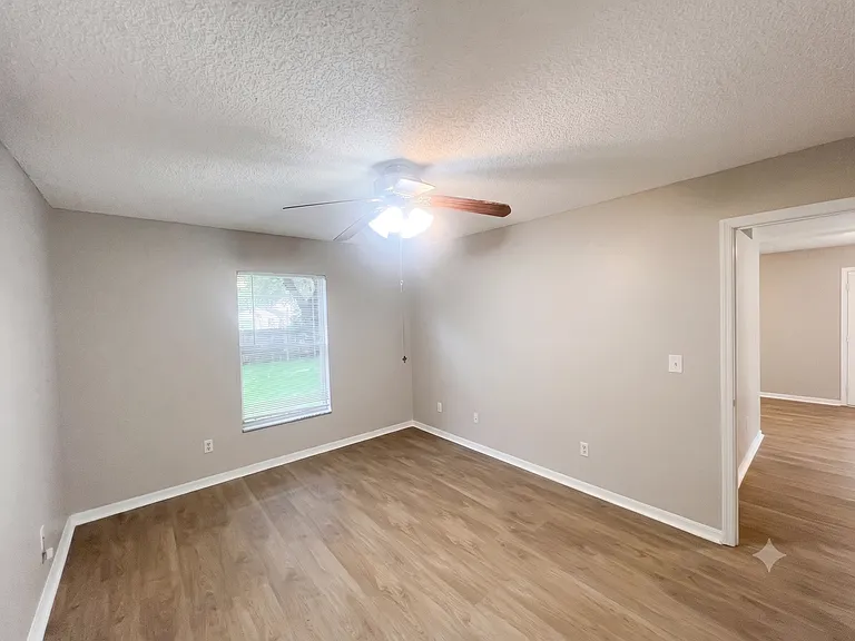 120 N Cervidae Dr — Photo 11