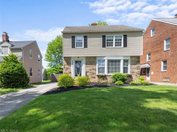 3921 Lansdale Rd, University Heights, OH 44118