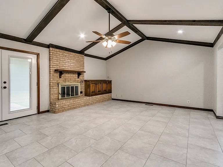 1213 Westbrooke Ter — Photo 3