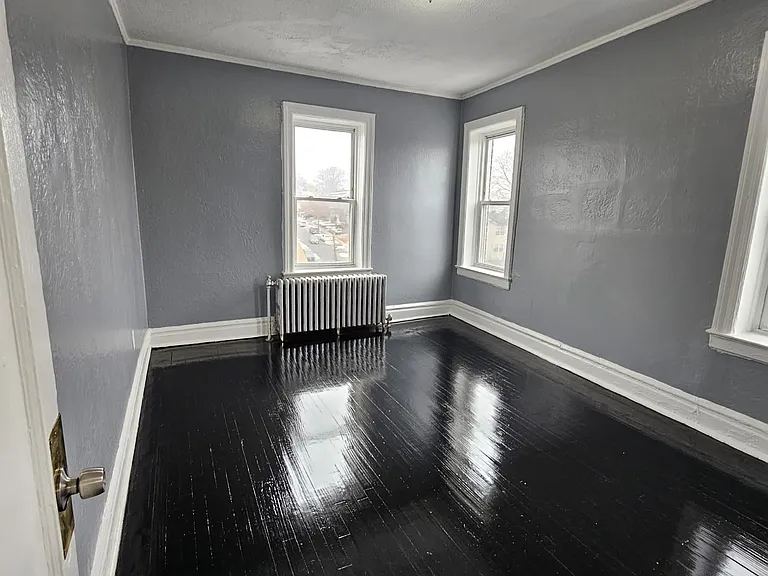160 Grumman Ave #503 — Photo 4