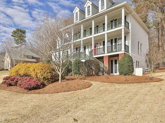 2nd image of 122 Interlochen Dr