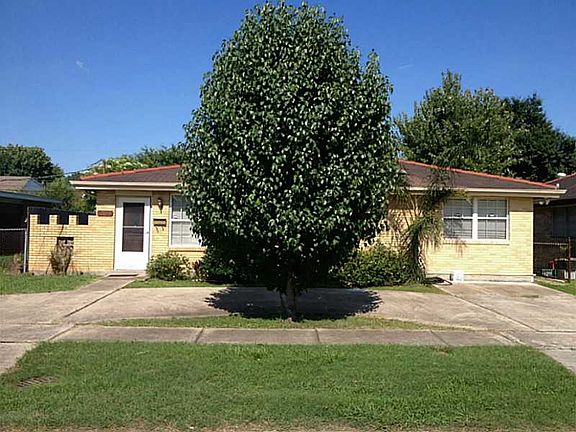 2nd image of 1213 N Turnbull Dr