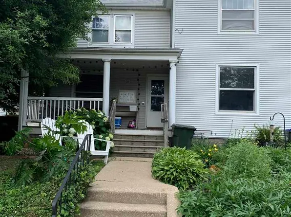 20 N Dodge St, Iowa City, IA 52245