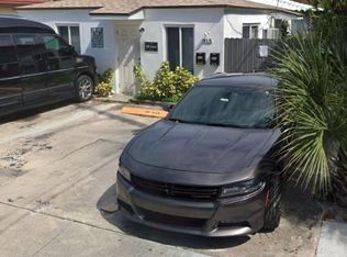 915 N 18th Ct #18, Hollywood, FL 33020