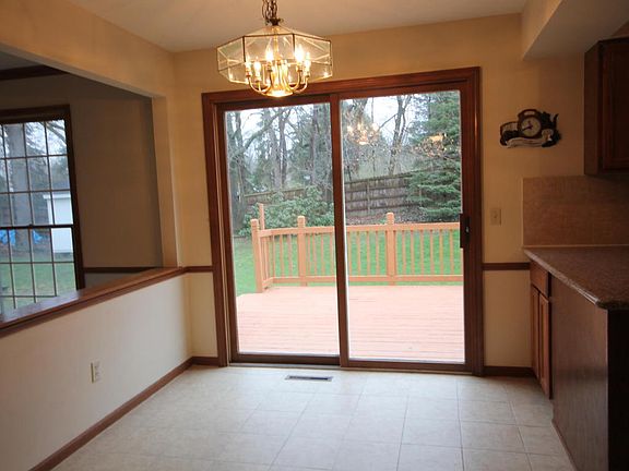 4th image of 7111 Bridlewood Cir