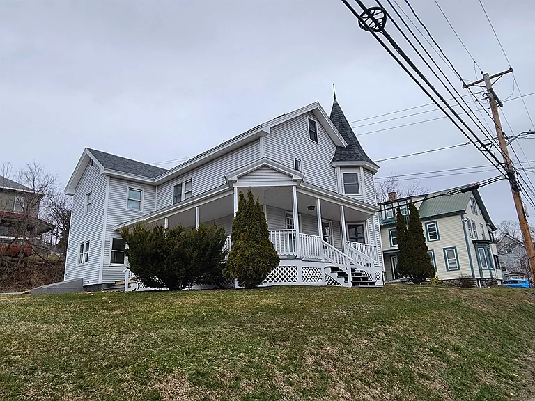 73 Pleasant St #1 — Photo 24