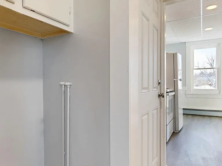 27 Nason St #D — Photo 11