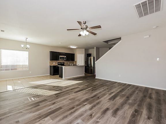 5th image of 1720 Kings Glen Ln
