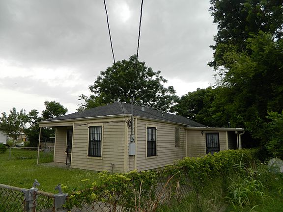 2nd image of 3014 N Derbigny St
