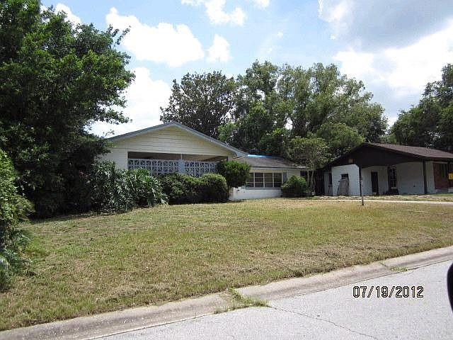 2nd image of 5906 Fernhill Dr