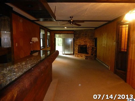 3rd image of 130 Huckleberry Ln