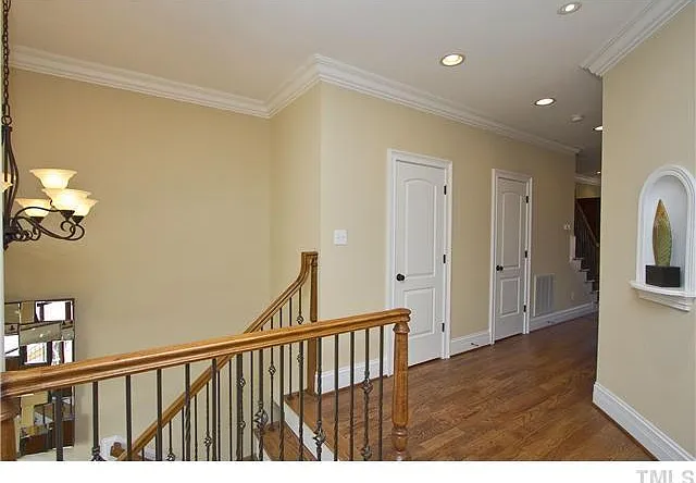 1032 Alemany St — Photo 4