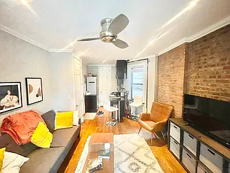 Rented by Century 21 Premier 