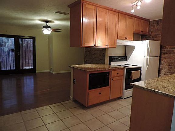 4th image of 78 E Mountain Creek Dr