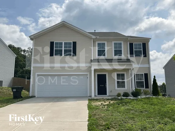 3748 Streamside Dr, Thomasville, NC 27360