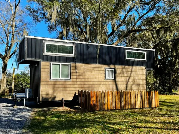 4909 Lafitte St, New Iberia, LA 70560