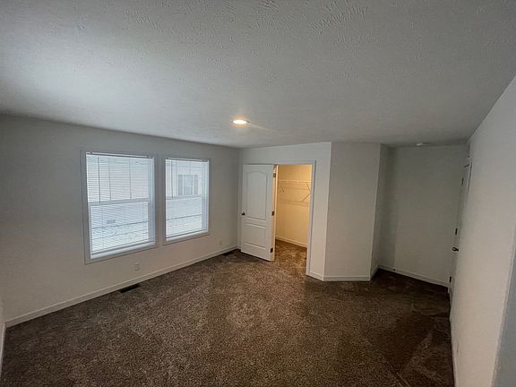 5th image of 516 Courtland Ln #685