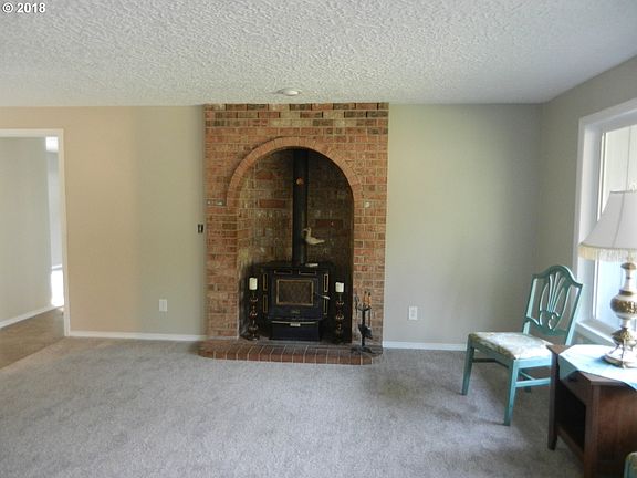 5th image of 4308 NE 151st Ave