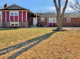800 S Sharon Dr, Derby, KS 67037