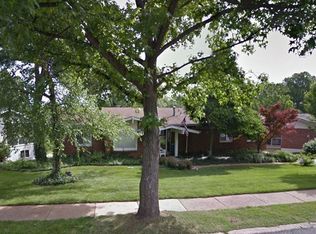 204 Spooners Mill Dr, Ballwin, MO