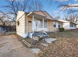 9855 Medford Dr, Saint Louis, MO 63136