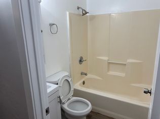 810 30th St #C, Bakersfield, CA 93301
