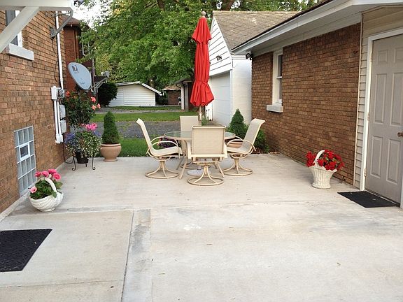 2nd image of 808 Sherwood Pl APT 1