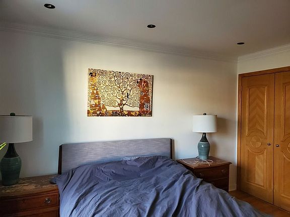 5th image of 2161 28th St #3