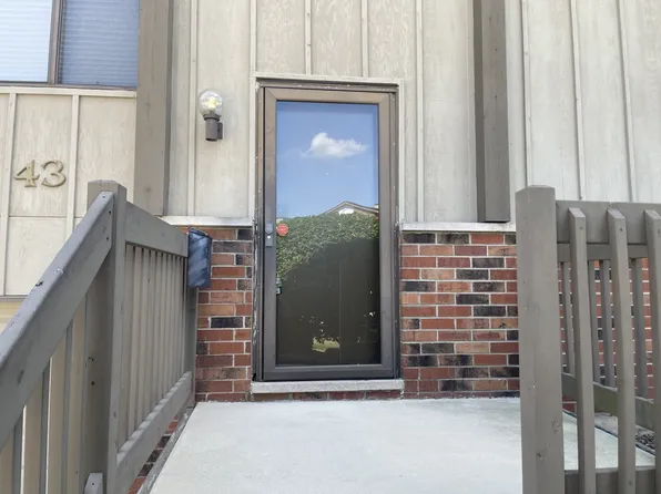 43 Portwine Rd #0, Willowbrook, IL 60527